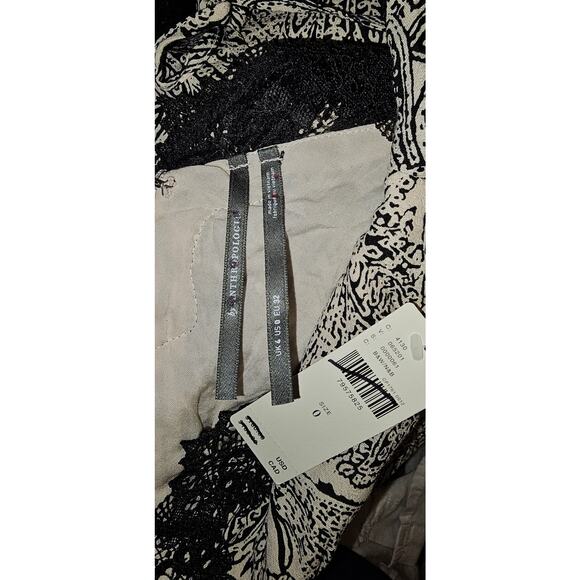 NWT By Anthropologie Lacy V-Neck Long Sleeve Mini Dress $160 Sz 0 B&W Lace Trim - Picture 5 of 5